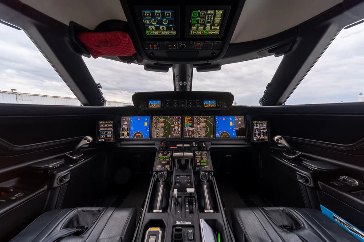 Gulfstream GVII-G500 N142JS