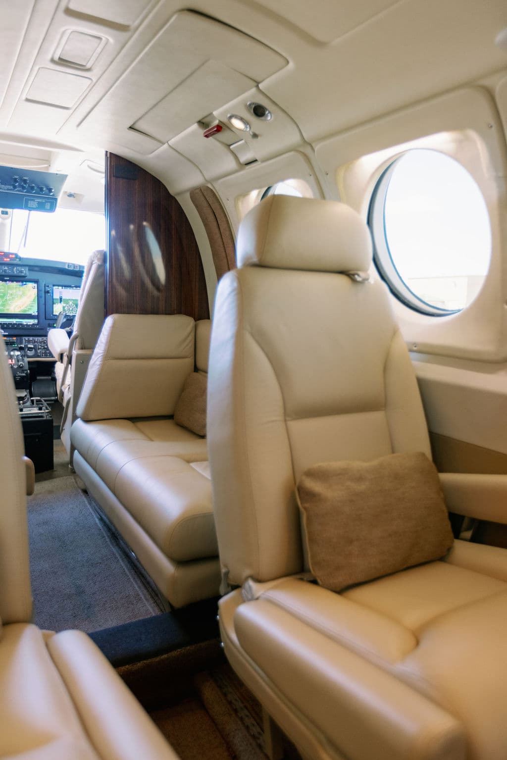 Beechcraft King Air 200 N143TA