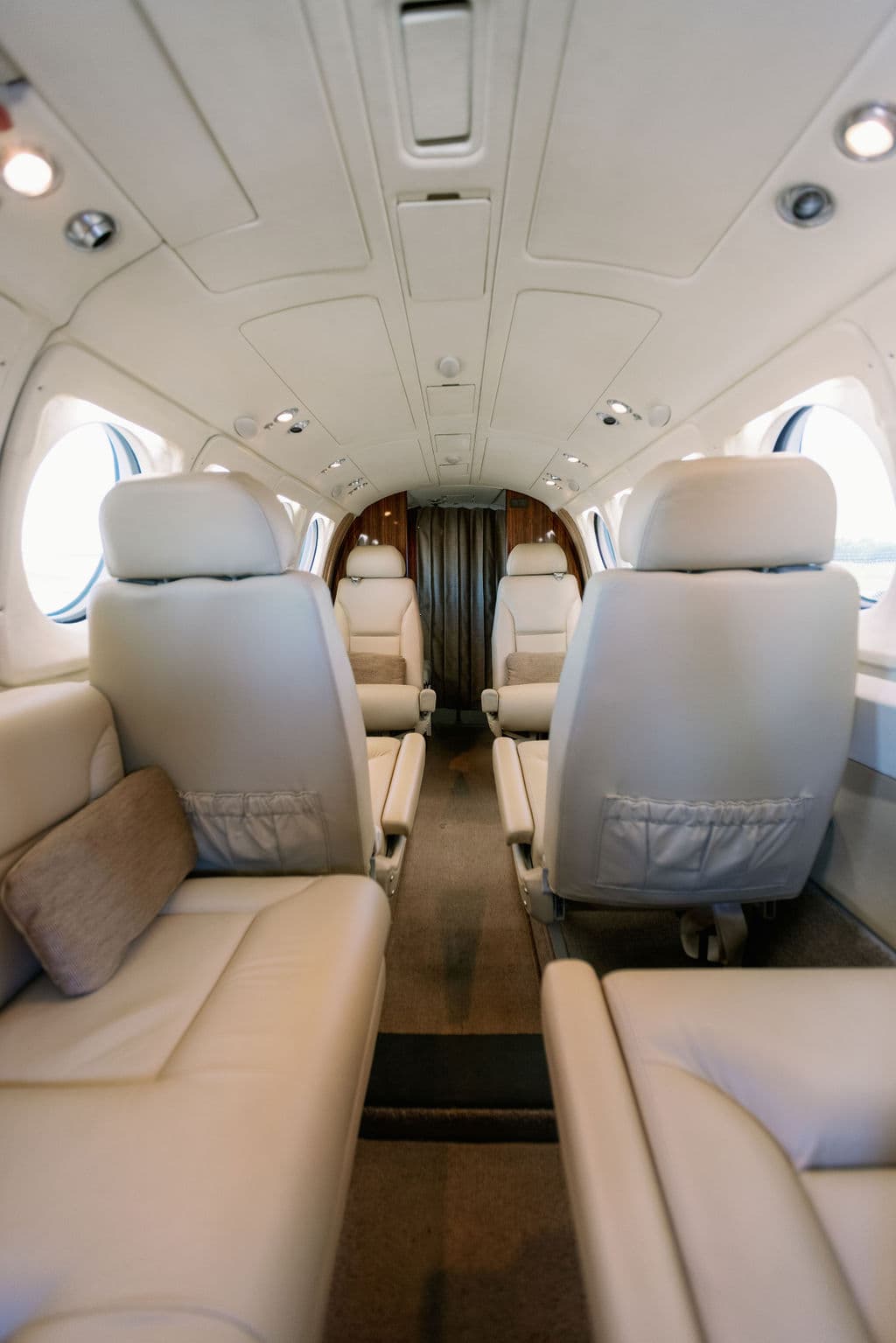 Beechcraft King Air 200 N143TA
