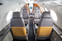 Embraer Phenom 300 N14AQ