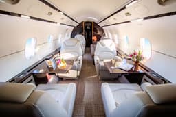 Challenger 300 N150MB