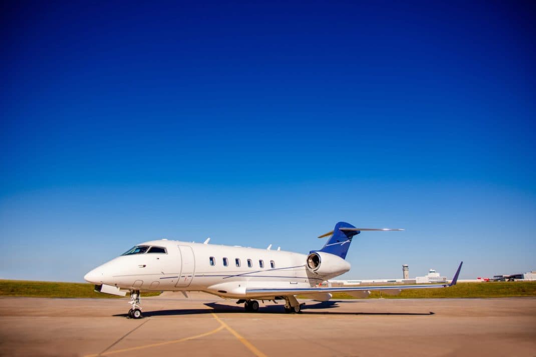 Challenger 300 N150MB
