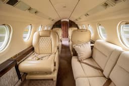 Falcon 50 N156RE