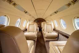 Falcon 50 N156RE