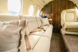 Falcon 50 N156RE