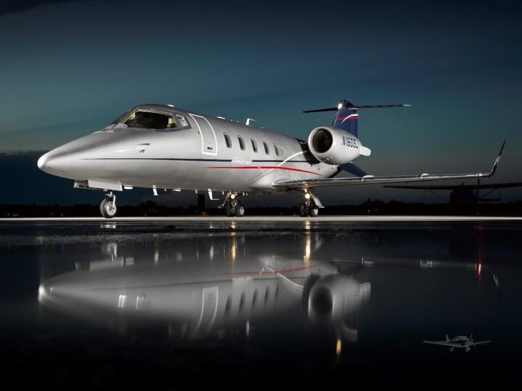 Learjet 60XR N160SJ