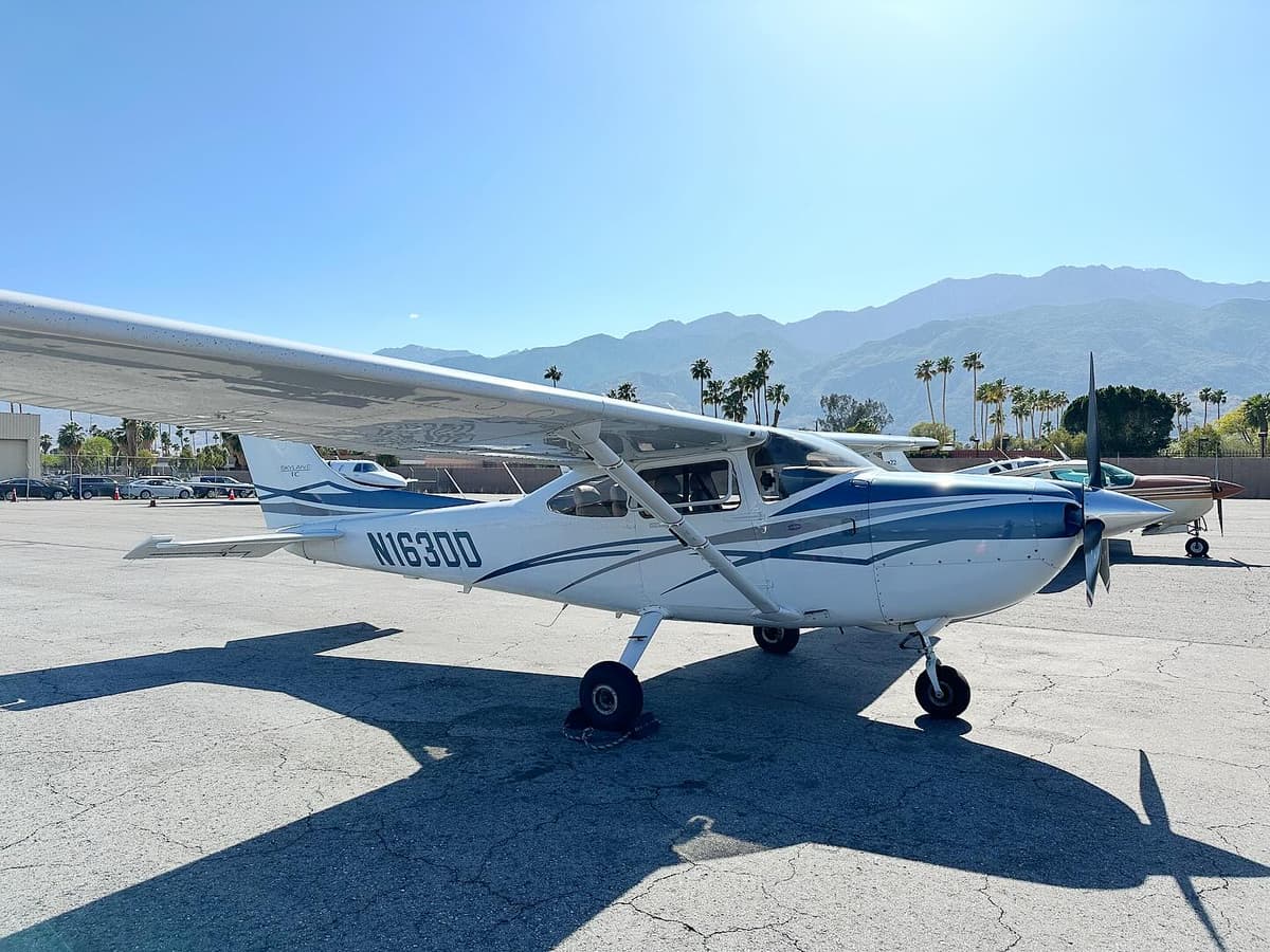 Cessna 182 N163DD