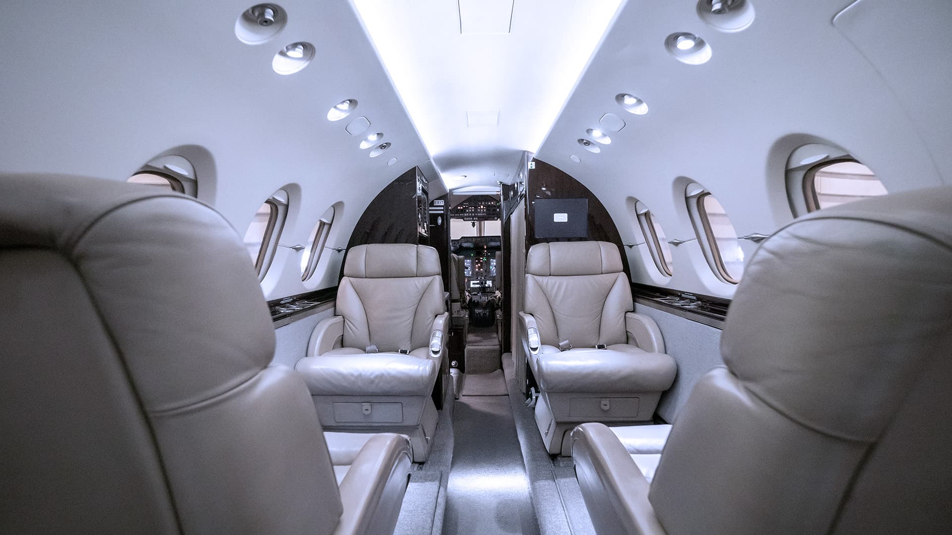 Hawker 900XP N163DK