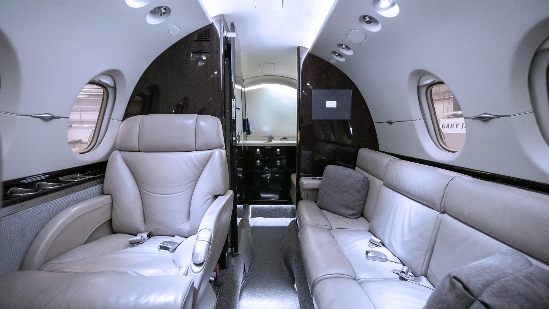 Hawker 900XP N163DK