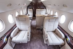 Falcon 2000EX N176CG