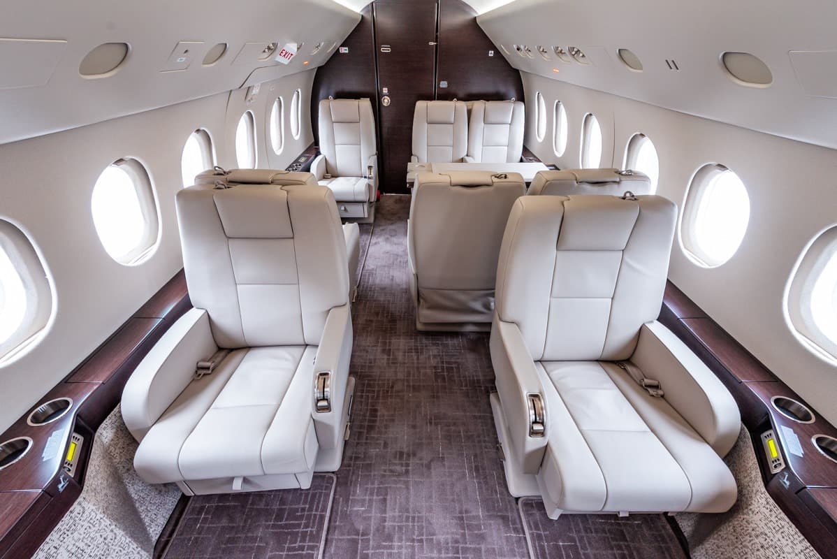 Falcon 2000EX N176CG