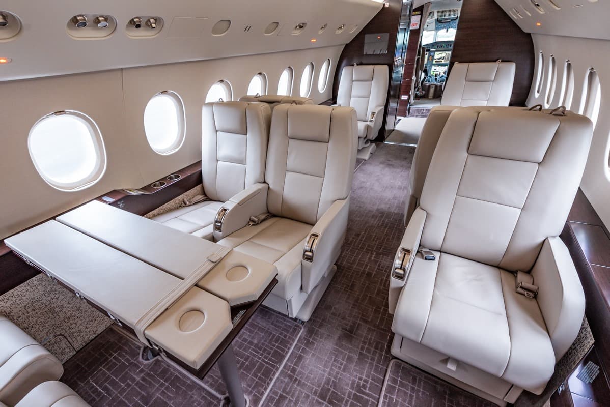 Falcon 2000EX N176CG