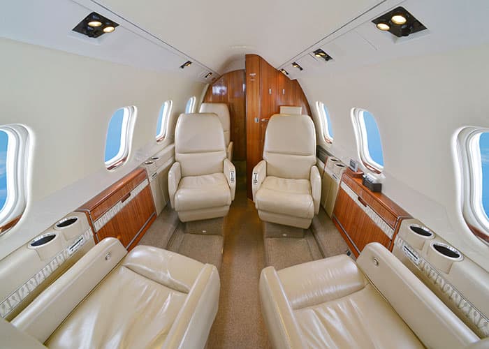 Learjet 55C N178AM