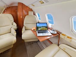 Learjet 55C N178AM
