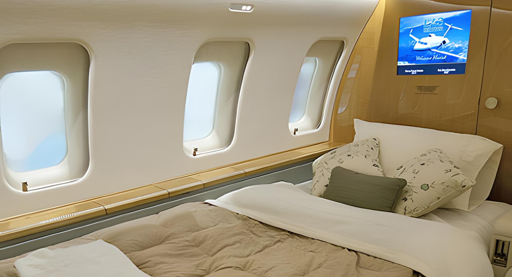 Challenger 604 N1821U