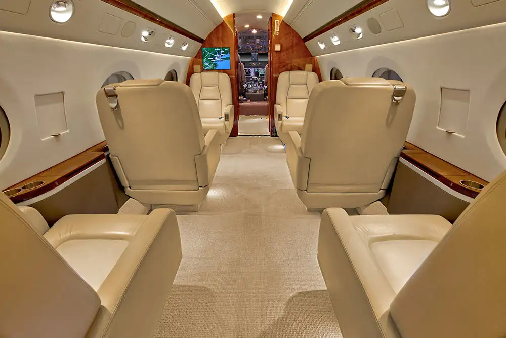 Gulfstream G550 N1878E