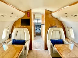 Challenger 604 N188CR