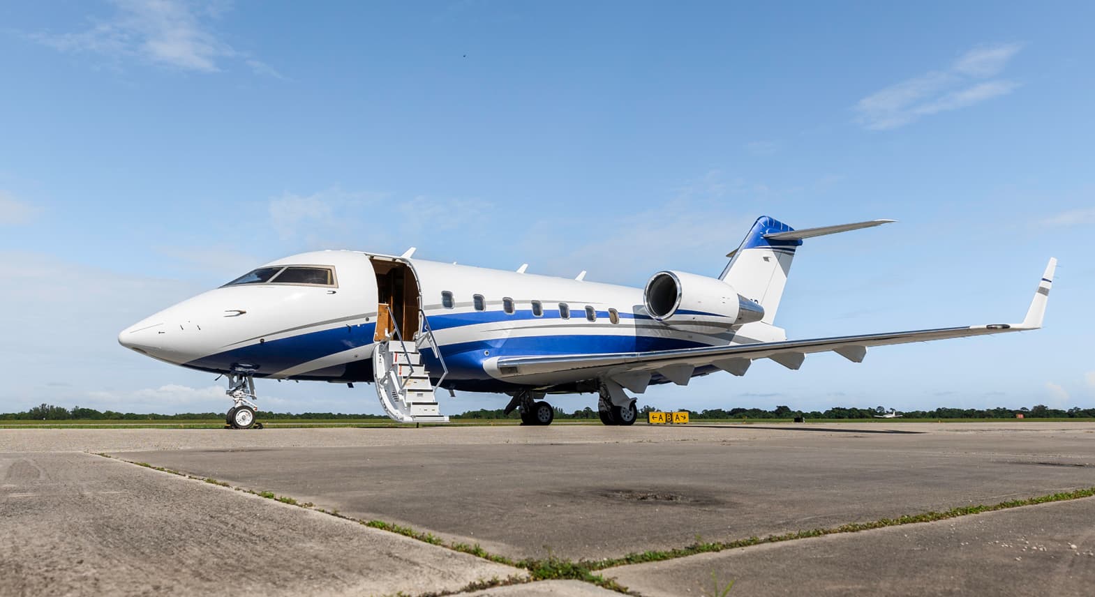 Challenger 604 N188CR