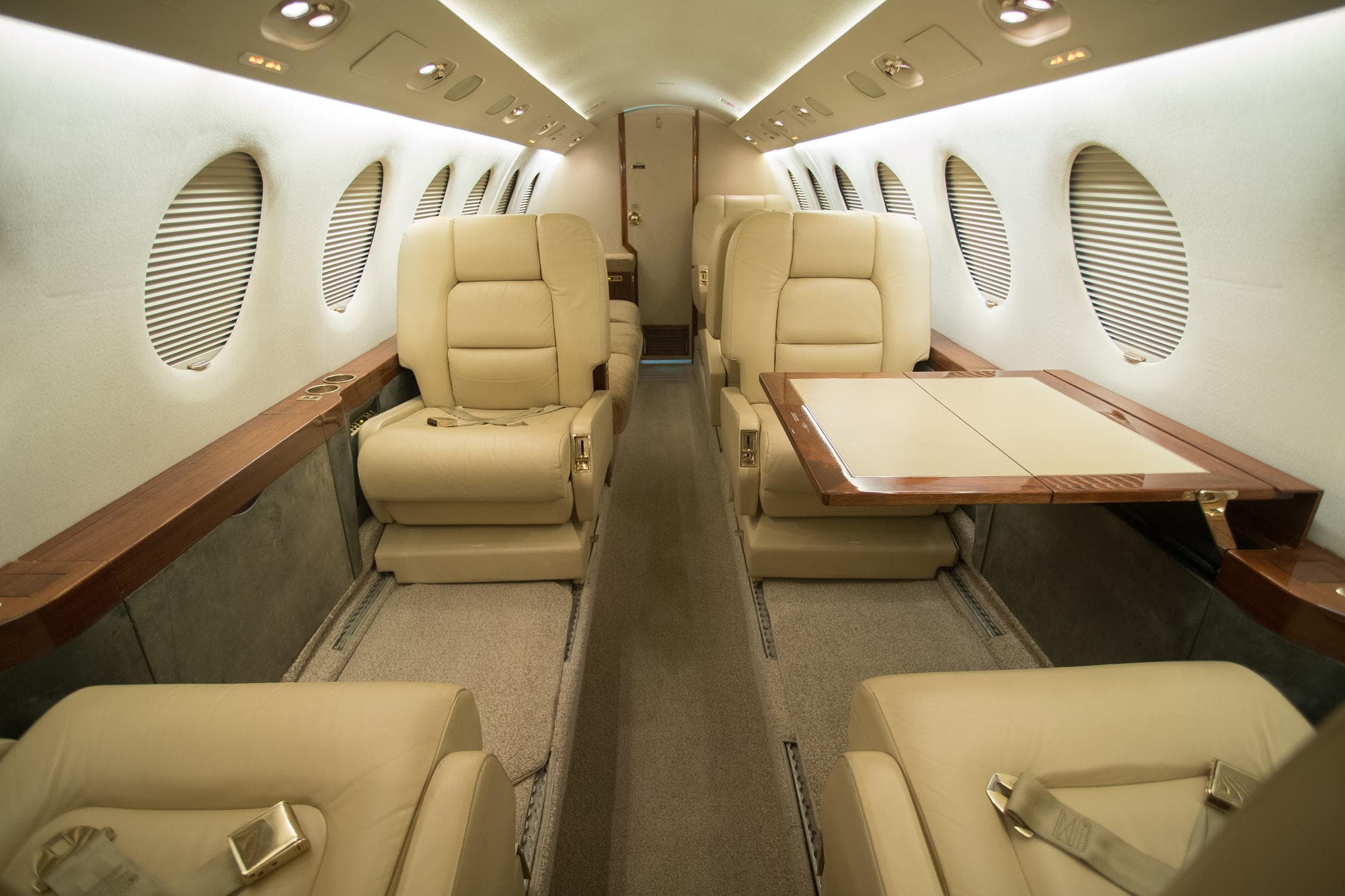 Falcon 50 N188FJ