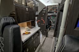Hawker 800XP N18GU
