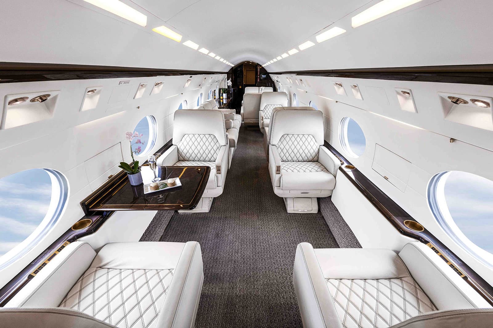 Gulfstream IV-SP N18TV