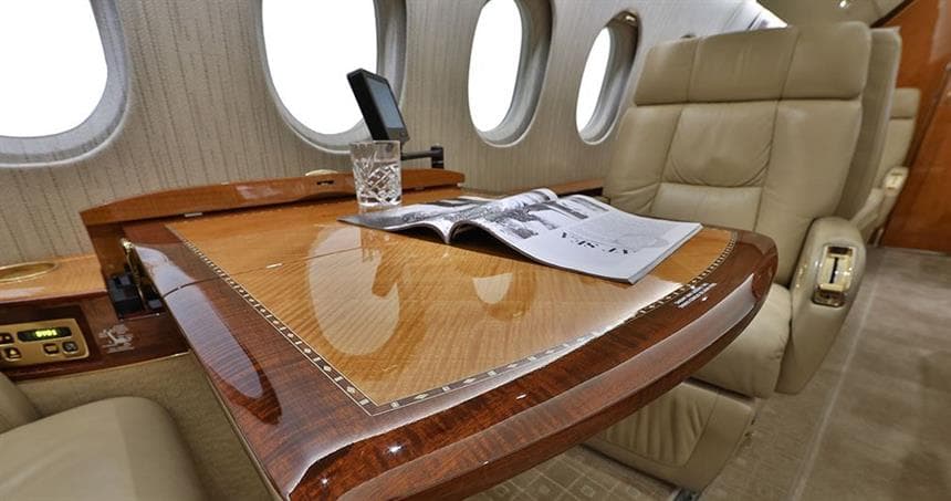 Falcon 2000EX N18WQ
