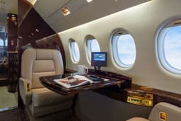 Falcon 2000 N190SA