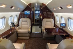 Falcon 2000 N190SA