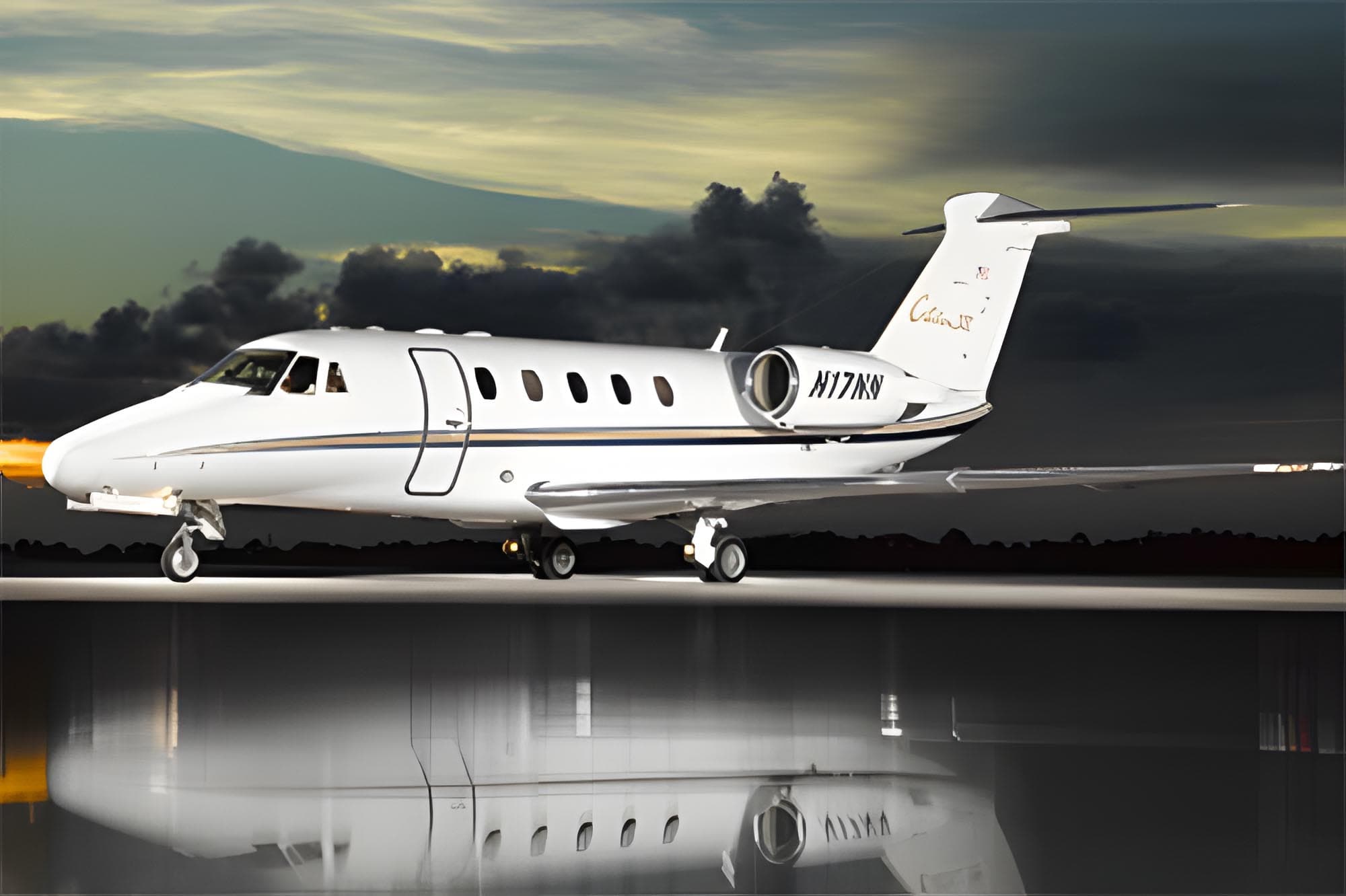 Learjet 45 N1925B