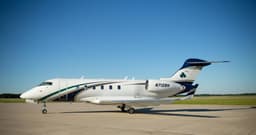 Challenger 300 N1933N
