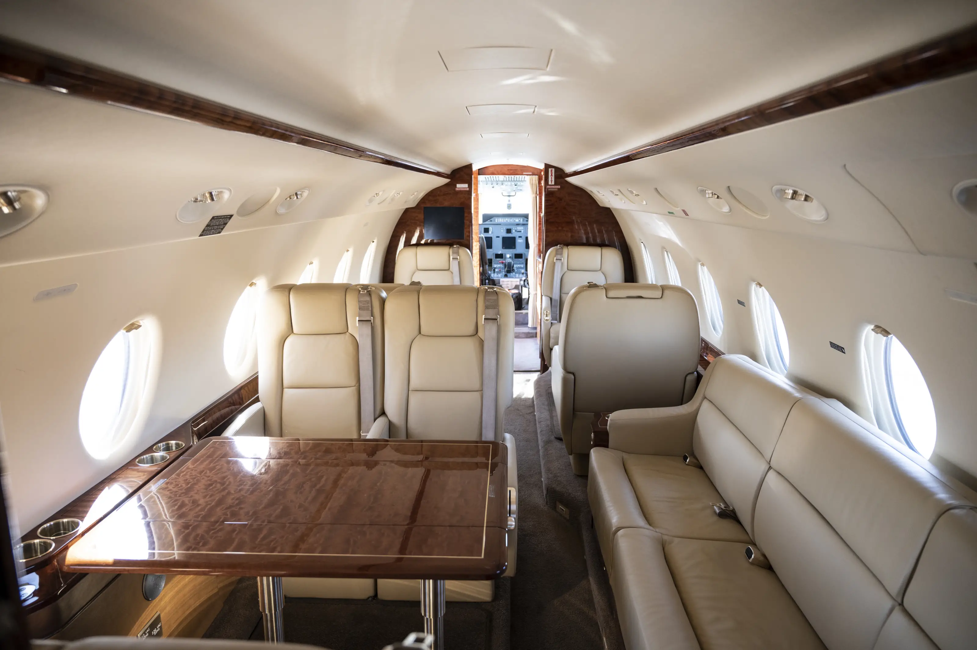 Gulfstream G200 N196X