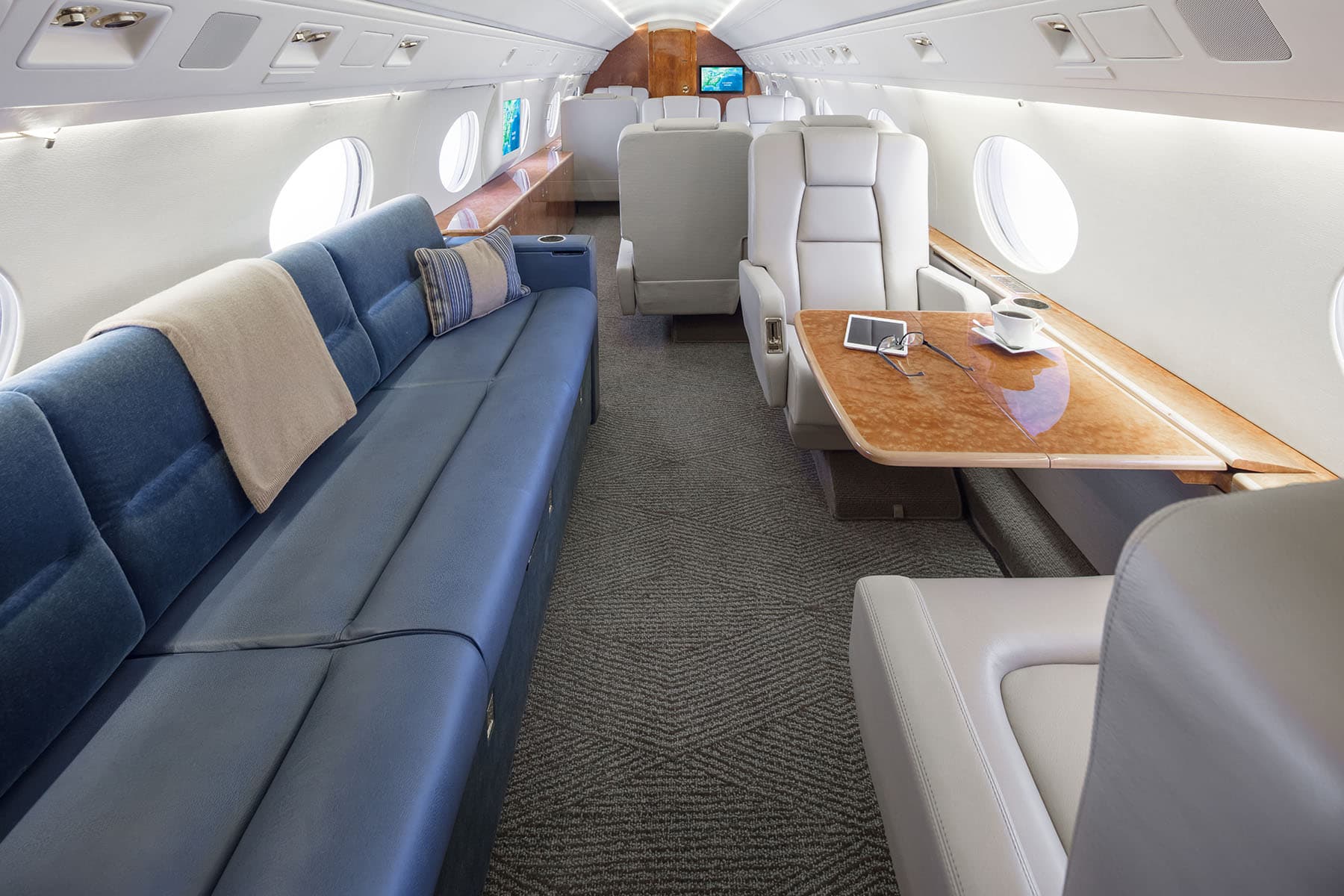 Gulfstream G100 N1D