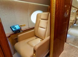 Gulfstream G550 N1EB