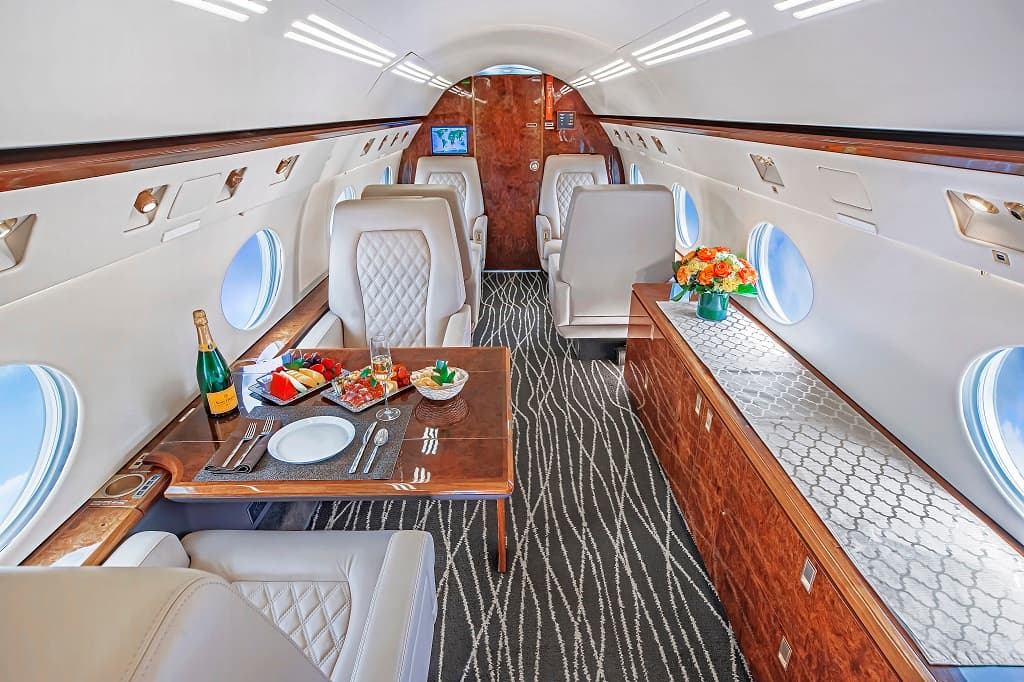 Gulfstream IV N200LC