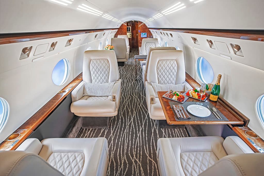 Gulfstream IV N200LC