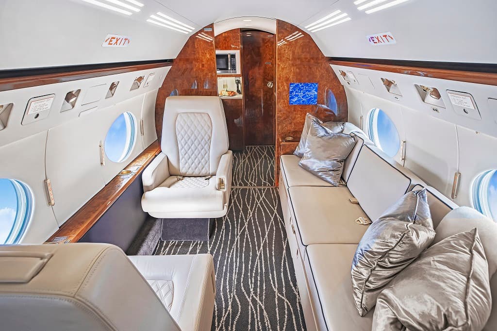 Gulfstream IV N200LC