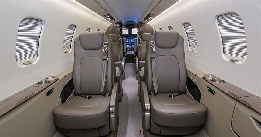 Learjet 75 N2022L