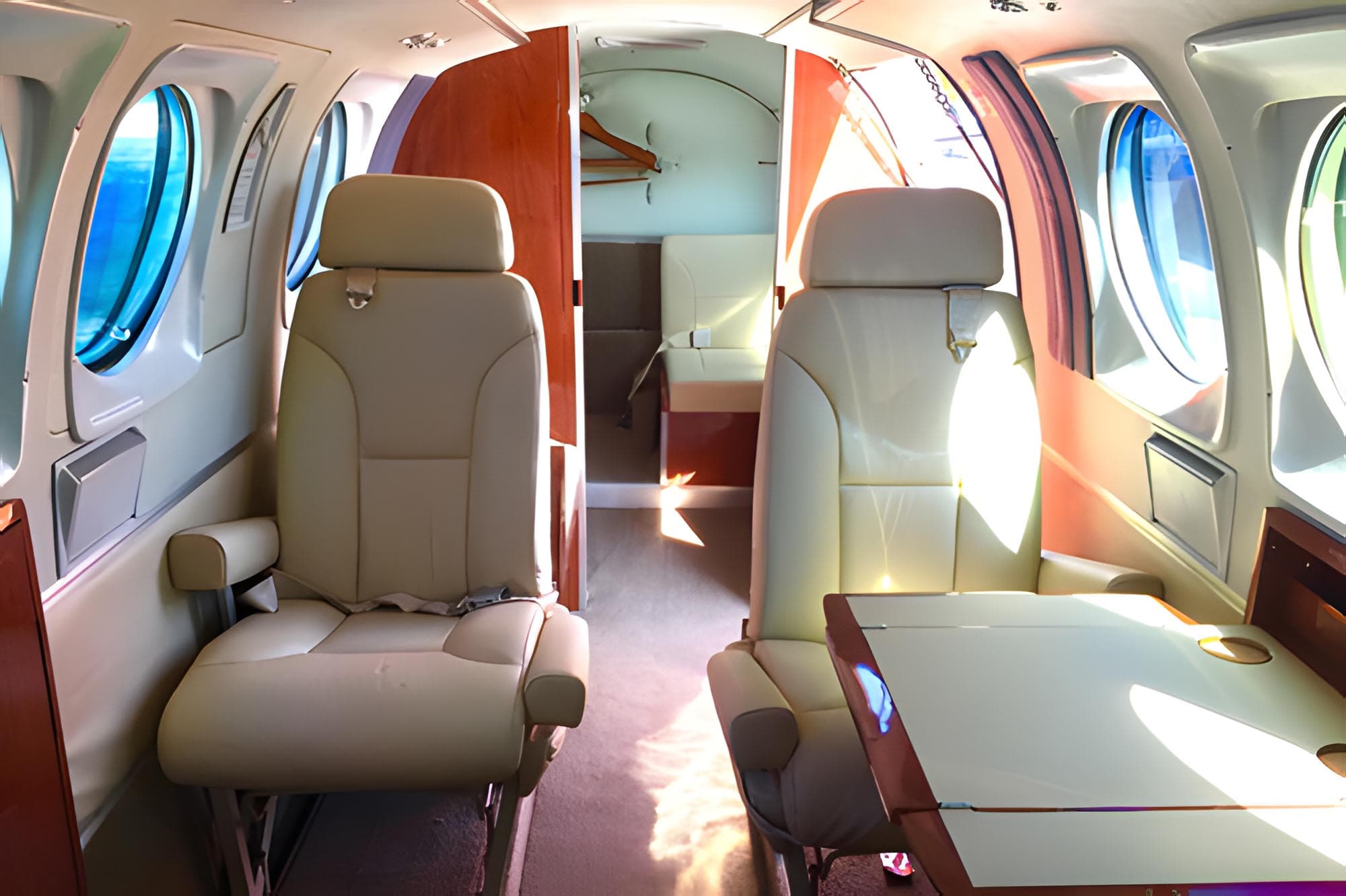Beechcraft King Air C90 N205MS