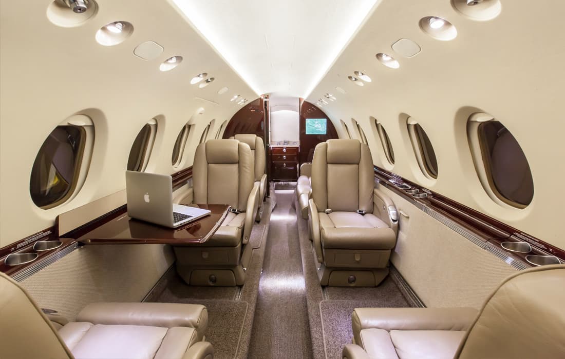 Hawker 750 N209HP