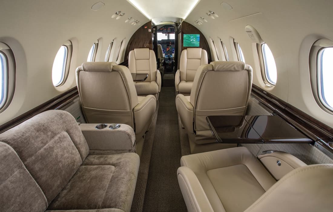 Hawker 750 N209HP