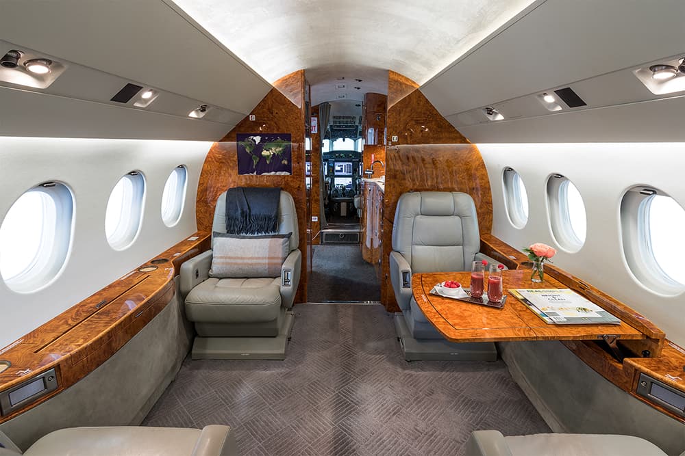 Falcon 2000EX N20YC