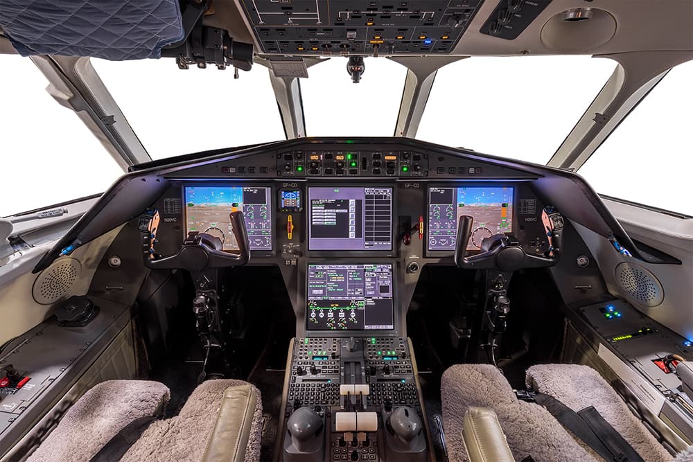 Falcon 2000EX N20YC