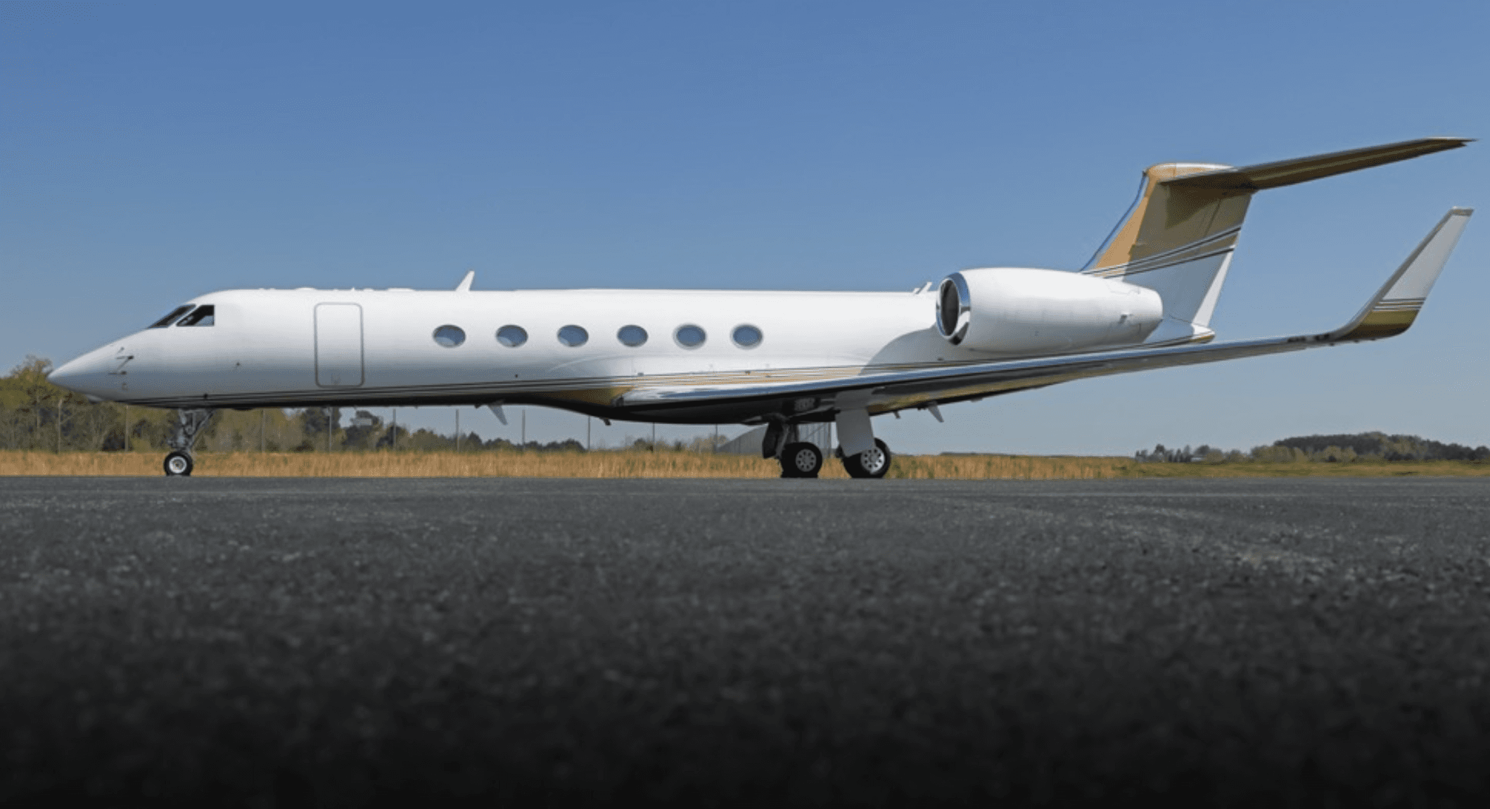 Gulfstream V N211DR
