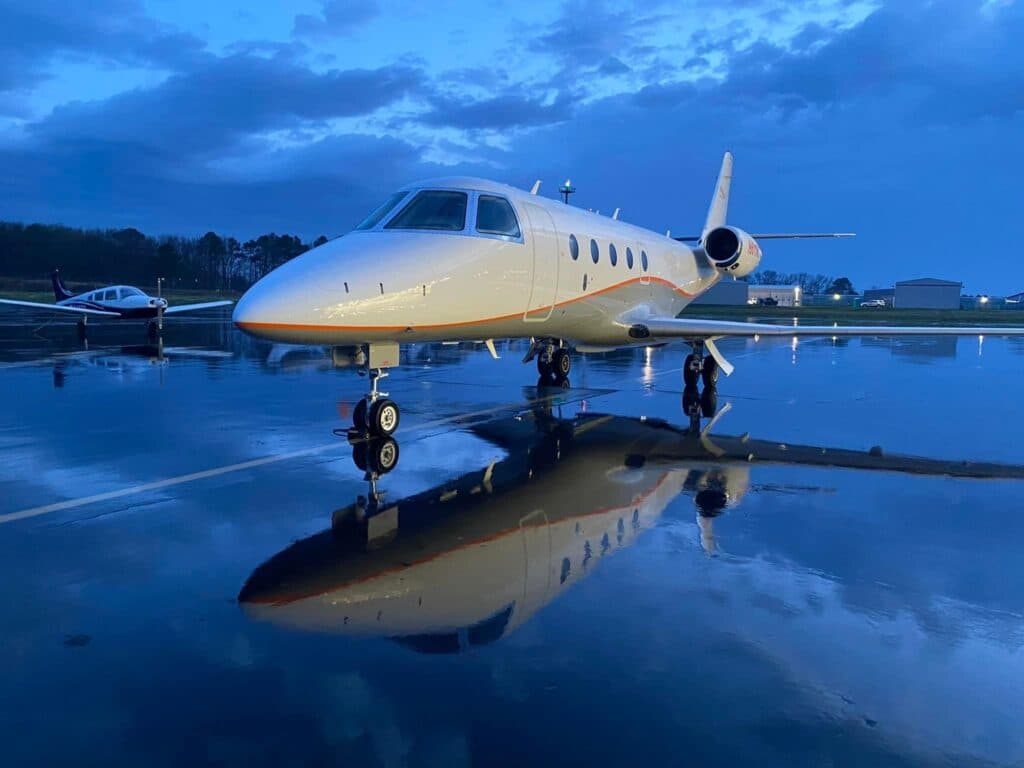 Gulfstream G150 N211TA