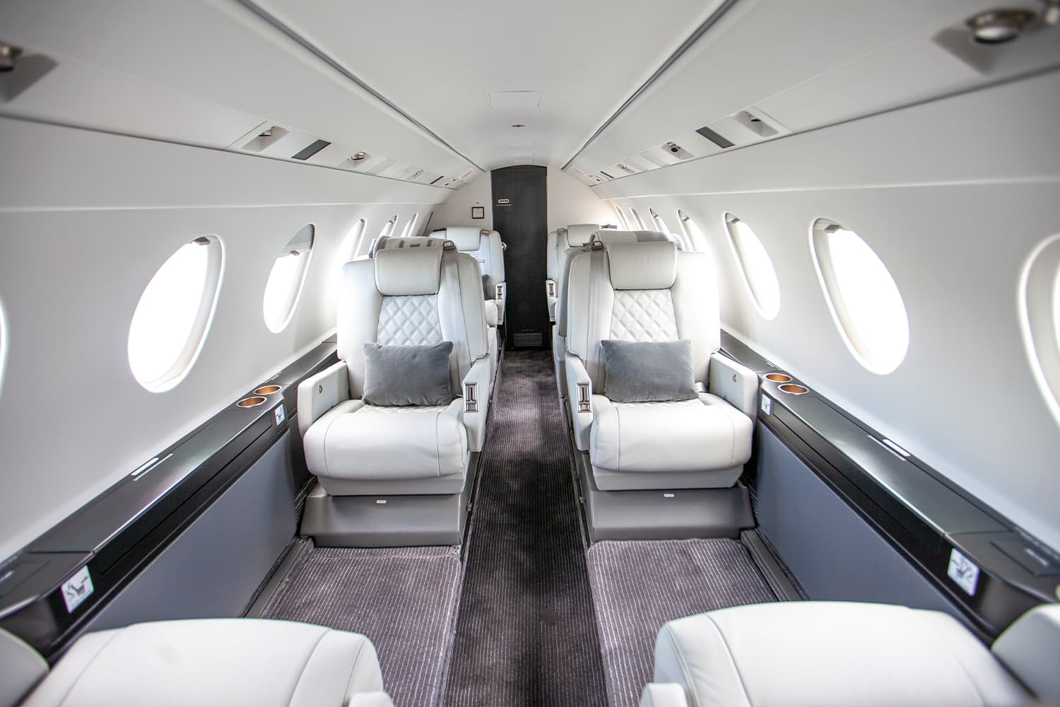 Falcon 50EX N214DV