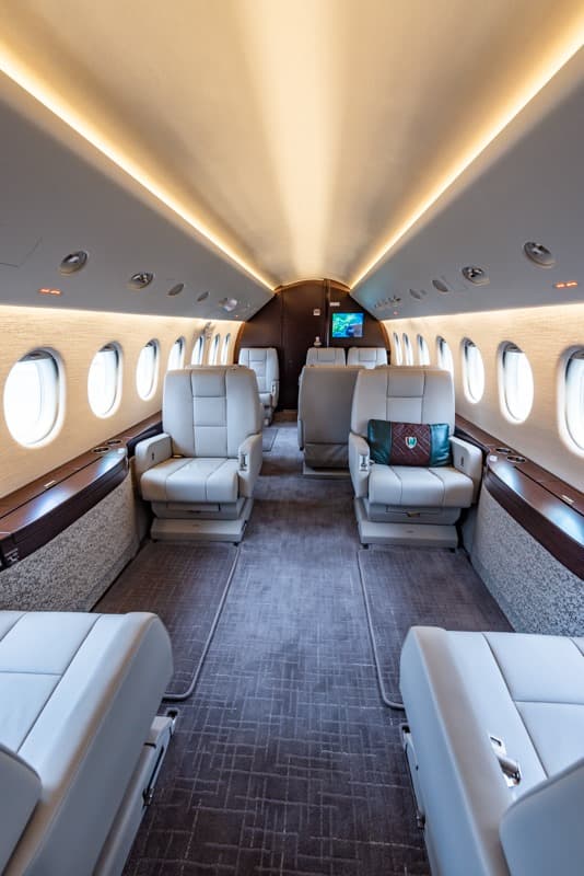 Falcon 2000EX N215FH