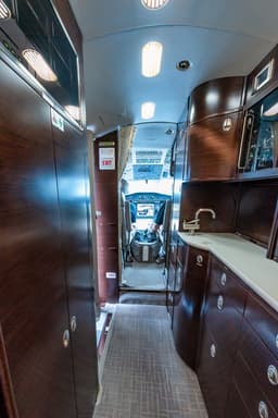 Falcon 2000EX N215FH