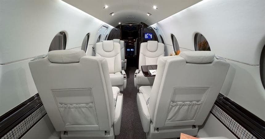 Hawker 400XP N215JL