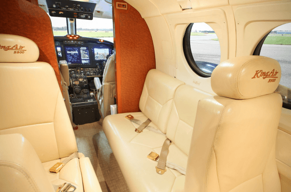 Beechcraft King Air 200 N220RA