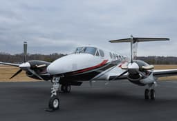 Beechcraft King Air 200 N220TT